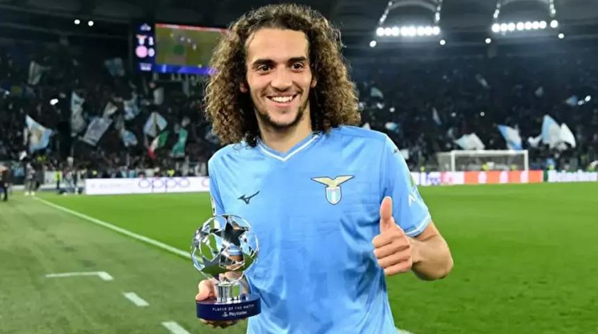 Galatasaray istemişti, Fenerbah&ccedil;e imzayı attırıyor! Fransız yıldız oyuncu i&ccedil;in resmi teklif