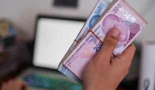 Memur ve emekli zammı i&ccedil;in beklenen tablo! En d&uuml;ş&uuml;k emekli maaşında ihtimaller