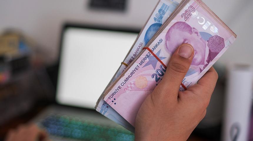 Memur ve emekli zammı i&ccedil;in beklenen tablo! En d&uuml;ş&uuml;k emekli maaşında ihtimaller