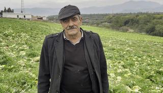 Bedava dağıttı, duyan koştu: &Ccedil;uval &ccedil;uval aldılar