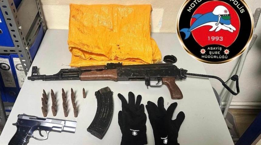 İzmir&rsquo;de bir haftada 69 aranan şahıs yakalandı