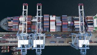 T&uuml;rk lirasıyla dış ticaret hacmi 2025'te rekor kırdı