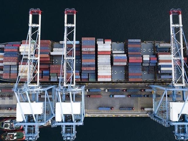 T&uuml;rk lirasıyla dış ticaret hacmi 2025'te rekor kırdı