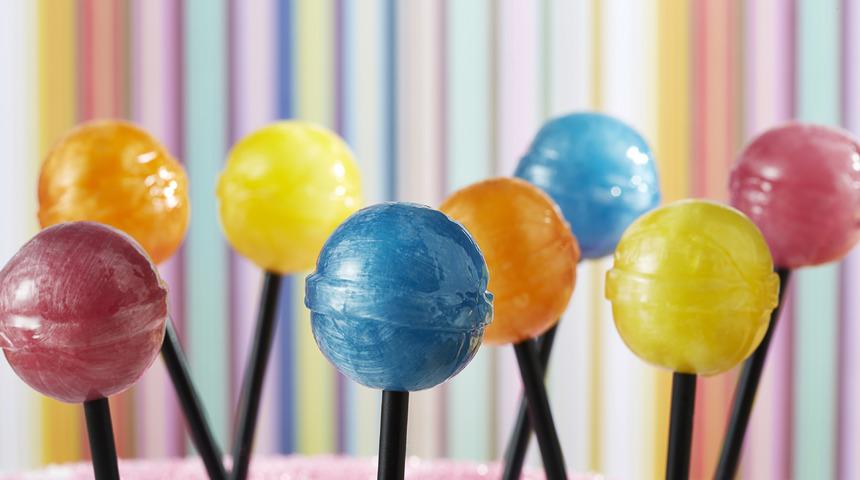 Lolipop &ccedil;ubuklarının tepesindeki delik ne işe yarar?