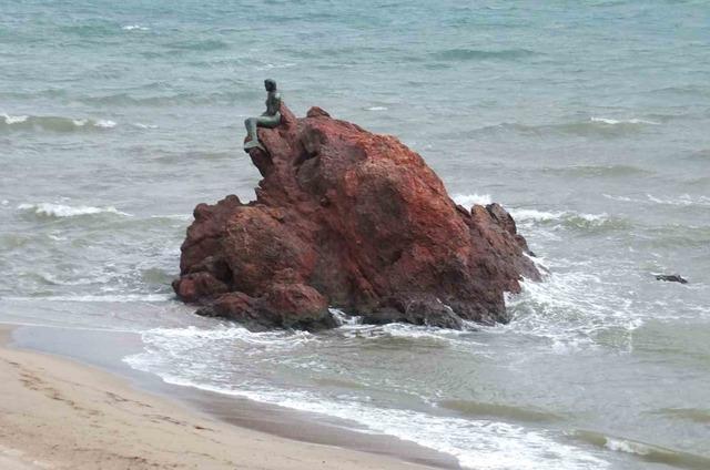 Lodos, y&uuml;k gemilerini vurdu! Edremit K&ouml;rfezi&rsquo;ne sığındılar 2