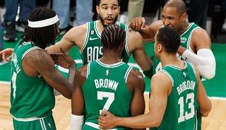 Jaylen Brown 50 sayı attı, Boston deplasmanda farklı kazandı
