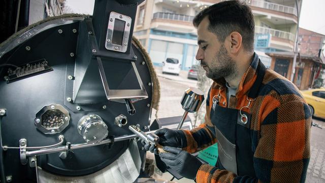 Ruslar beğenmeyince eğitim alıp kendi işini kurdu: 8 ülkeye satıyor