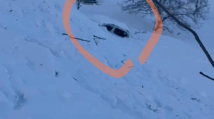 Şırnak&rsquo;ta 5 kişinin yaşadığı eve &ccedil;ığ d&uuml;şt&uuml;