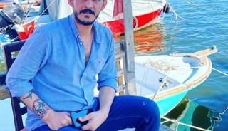 İzmir&rsquo;de devrilen motosikletin s&uuml;r&uuml;c&uuml;s&uuml; hayatını kaybetti