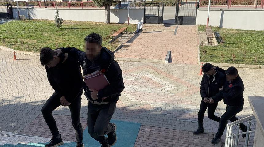 Konya'daki uyuşturucu operasyonu: Yabancı uyruklu 2 zanlı tutuklandı