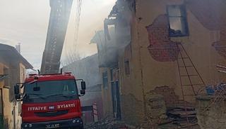 Konya'da evinde yangın &ccedil;ıkan kadın yaralandı