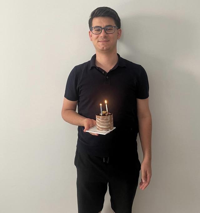 Metronun çarptığı üniversite öğrencisi toprağa verildi 8