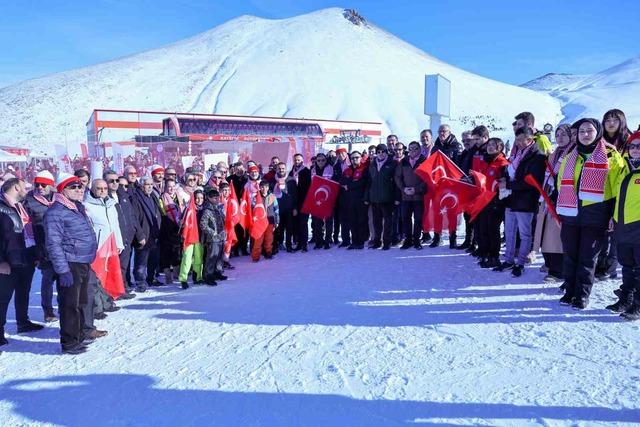Sarıkamış şehitleri Erciyes&rsquo;te anıldı 2