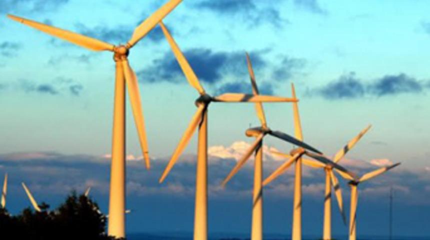 İstanbul elektriğine r&uuml;zgarlı &ccedil;&ouml;z&uuml;m