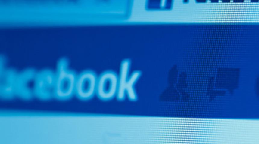 Facebook'ta 'sahte isim' endişesi