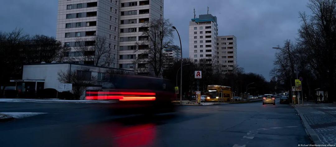 Berlin&rsquo;de ne oluyor? Volkan Grubu&rsquo;nun sabotajı başkenti fel&ccedil; etti 2