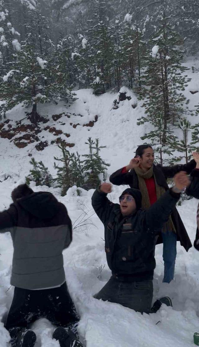 Muğla&rsquo;da vatandaşlar karın keyfini &ccedil;ıkarttı 3