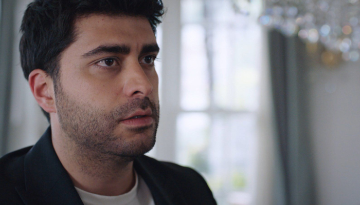  Kızılcık Şerbeti dizisinin başrol&uuml; ve &uuml;nl&uuml; fenomen g&ouml;zaltına alındı