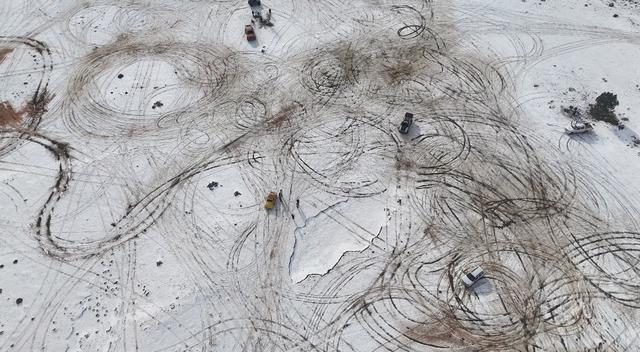 Torosların zirveleri beyaza b&uuml;r&uuml;nd&uuml;, Antalyalılar kar keyfini doyasıya yaşadı 13