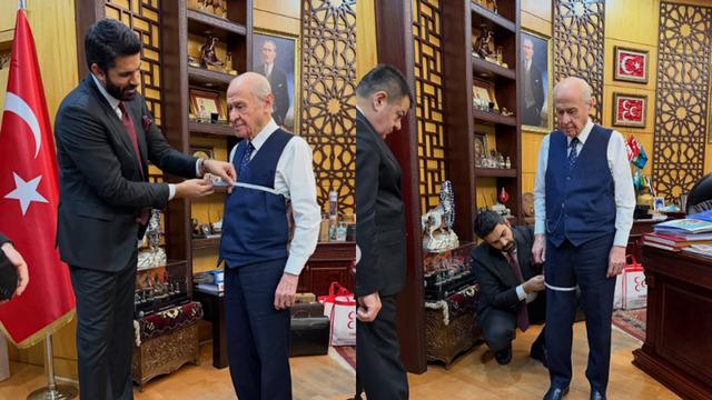 Kısmetse Olur programıyla tanınmıştı: MHP Lideri Bahçeli'ye takım elbise dikecek