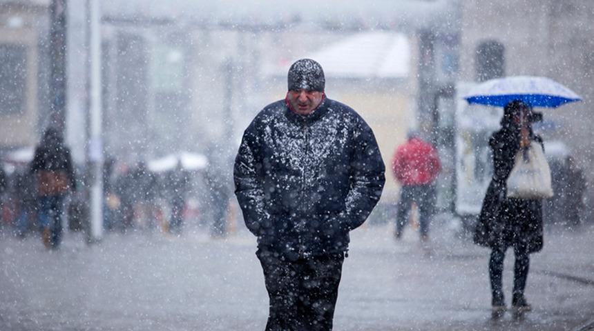 Kış aylarında kalp krizi ve inme riskine karşı bilinmeyenleri a&ccedil;ıkladı!