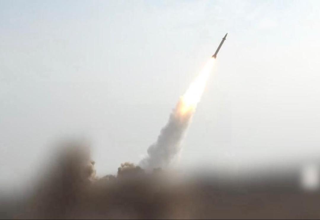 T&uuml;m d&uuml;nya Amerika yı konuşurken... Kim Jong-un emri verdi, hipersonik f&uuml;ze ateşlendi 1