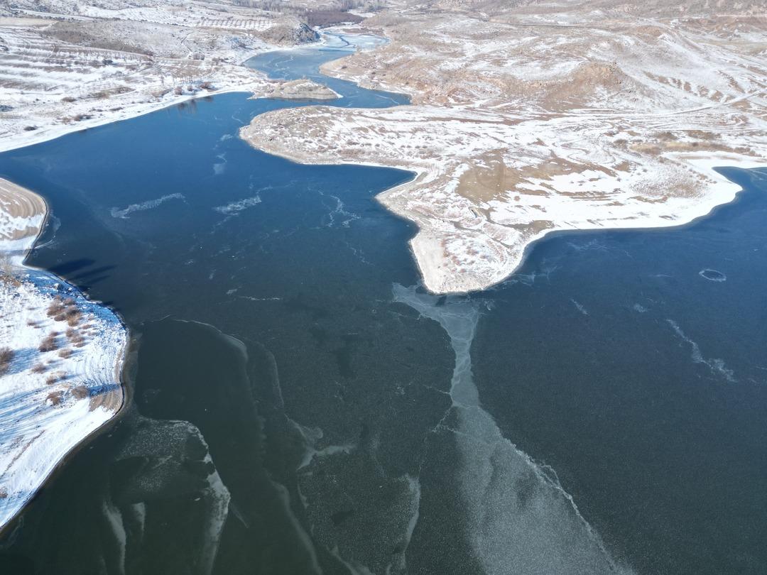 Kayseri de sıcaklık eksi 17 dereceye d&uuml;şt&uuml;! Baraj g&ouml;l&uuml; dondu 8