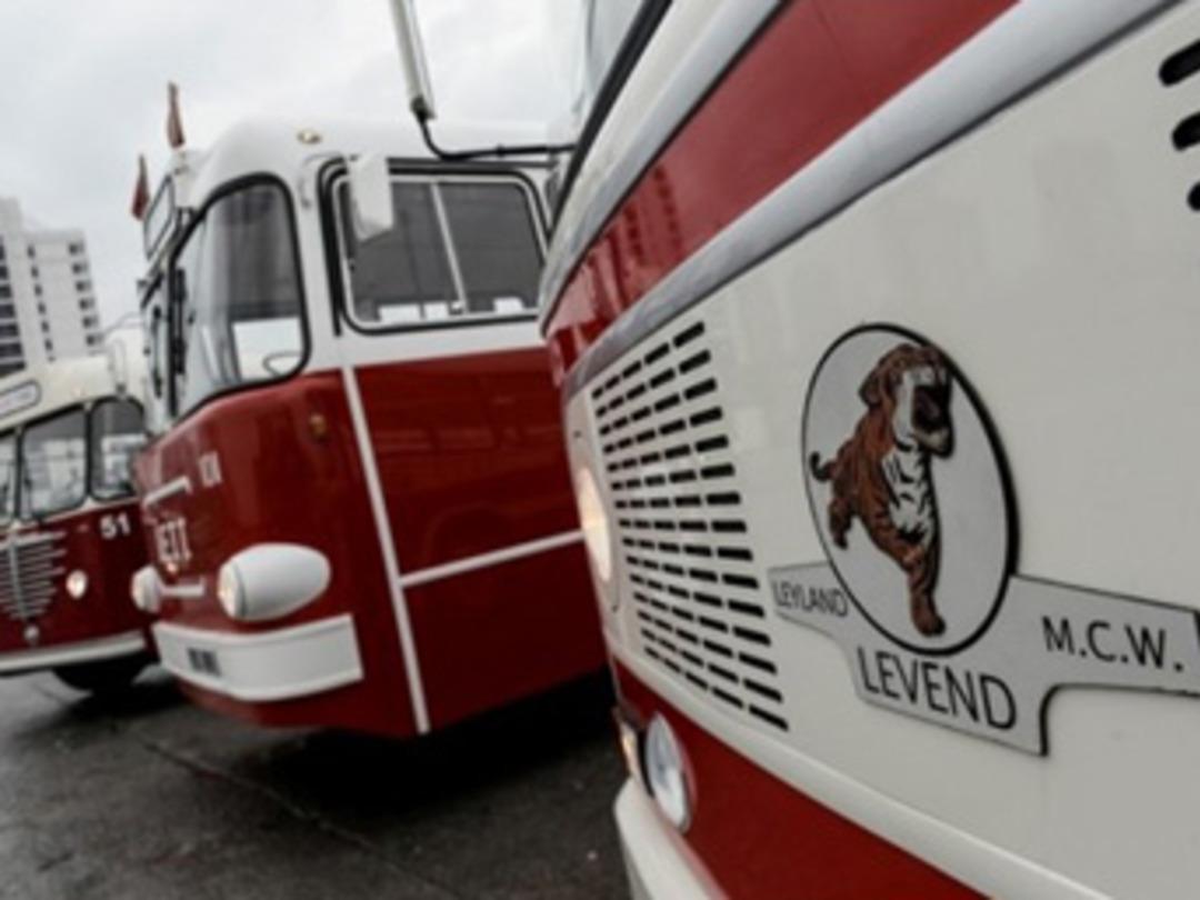 Nostaljik ara&ccedil;lar yeni yılda yollarda