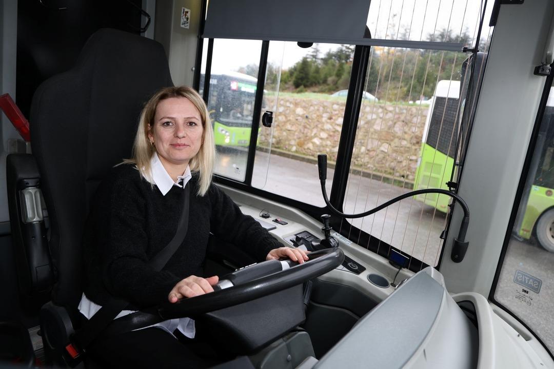 &Ouml;ğretmenliği bıraktı, otob&uuml;s şof&ouml;rl&uuml;ğ&uuml;ne ge&ccedil;ti 4