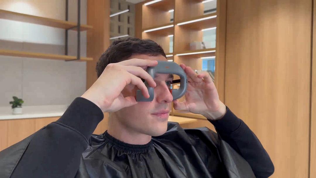 Sa&ccedil;ınızı yapay zekaya emanet eder miydiniz? Son d&ouml;nemin en ilgin&ccedil; &uuml;r&uuml;nlerinden biri tam olarak bunu yapmanızı istiyor 1