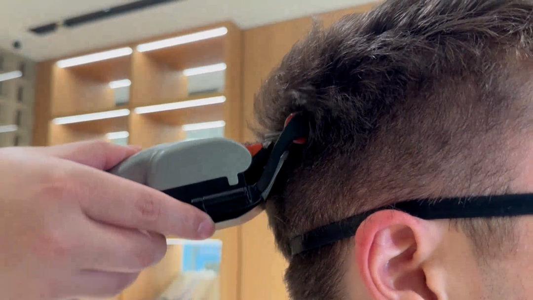 Sa&ccedil;ınızı yapay zekaya emanet eder miydiniz? Son d&ouml;nemin en ilgin&ccedil; &uuml;r&uuml;nlerinden biri tam olarak bunu yapmanızı istiyor 2