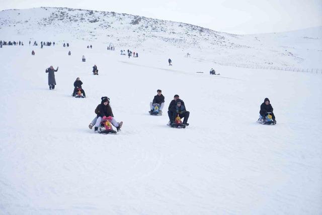Kar keyfi Ketençimen Kayak Merkezi’nde yaşandı 3