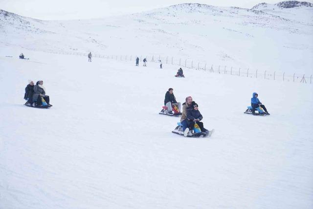 Kar keyfi Ketençimen Kayak Merkezi’nde yaşandı 2