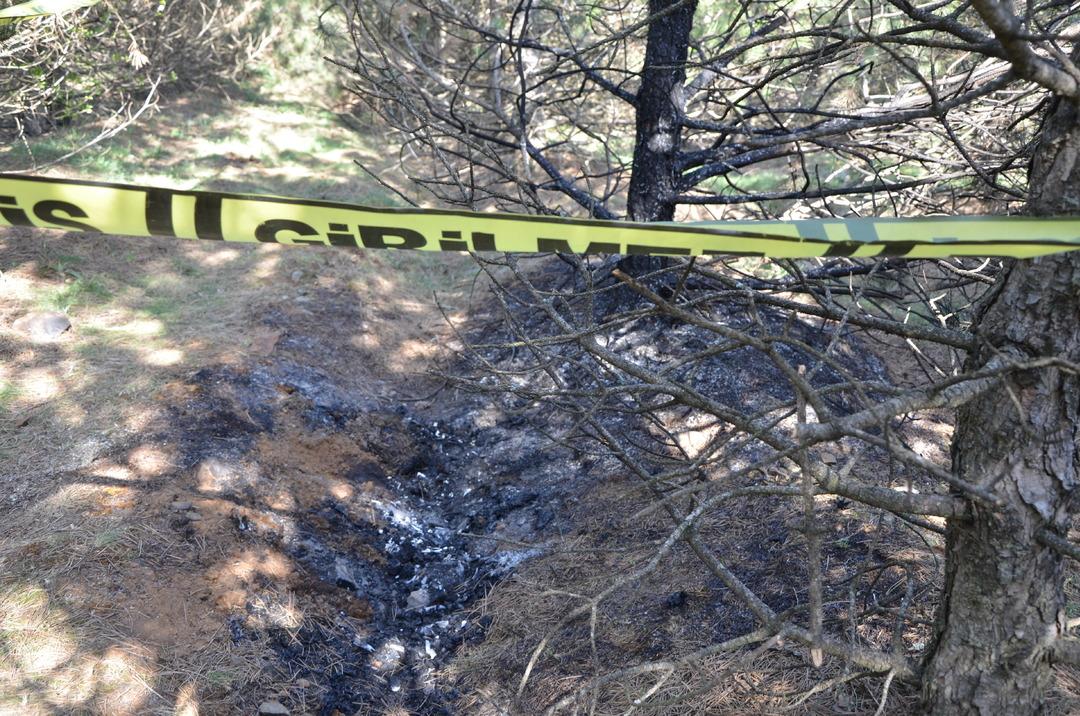 Sevgilisini &ouml;nce boğdu ardından cesedini bir g&uuml;n arayla iki kez yaktı! 6