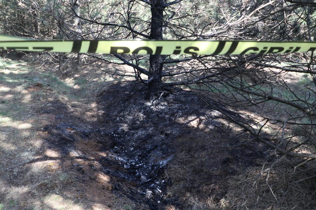 Sevgilisini &ouml;nce boğdu ardından cesedini bir g&uuml;n arayla iki kez yaktı! 3