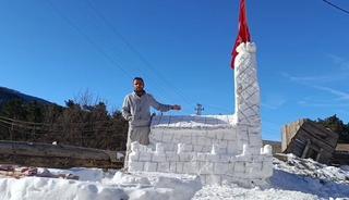 İstanbul&rsquo;a gidemeyince İstanbul&rsquo;u ayaklarına getirdiler