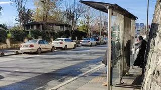 Esenler'de 1 aylık bebeği durağa bıraktılar! Anne ve anneanne gözaltına alındı