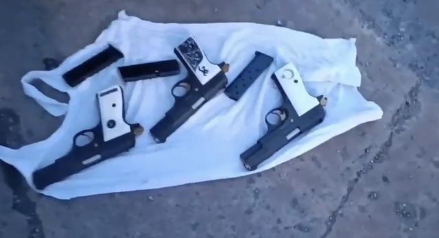 Samsun&rsquo;da ş&uuml;pheli ara&ccedil;tan 3 adet ruhsatsız tabanca ele ge&ccedil;irildi 2