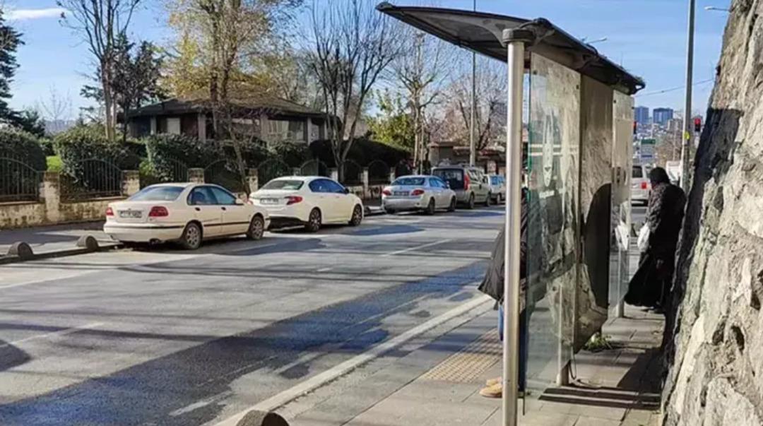 Esenler de 1 aylık bebeği durağa bıraktılar! Anne ve anneanne g&ouml;zaltına alındı 2