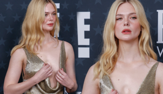 Dekoltesiyle zor anlar yaşadı! Neredeyse a&ccedil;ılıyordu