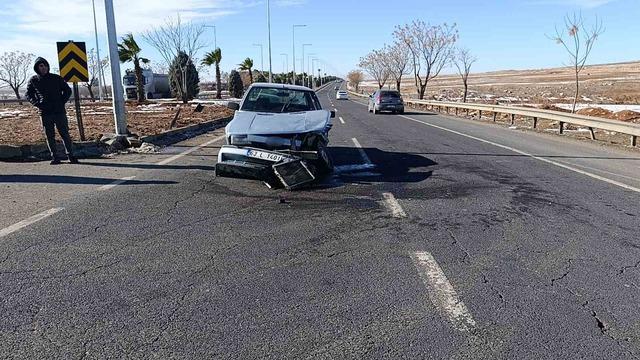 Şanlıurfa’da otomobiller çarpıştı: 4 yaralı 3