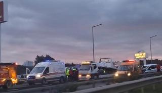 İzmir&rsquo;de zincirleme trafik kazası: 7 yaralı