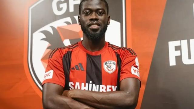 Gaziantep FK’da Badou Ndiaye ile yollar ayrıldı