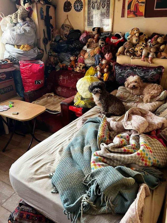 Kapı a&ccedil;ılınca karşılaşılan manzara şoke etti 6