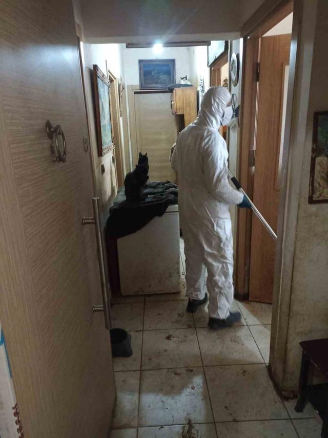 Kapı a&ccedil;ılınca karşılaşılan manzara şoke etti 2