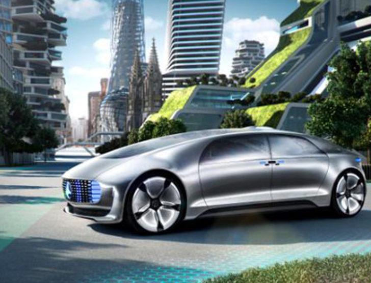 Çılgın araba sürücüsüz gidiyor G5