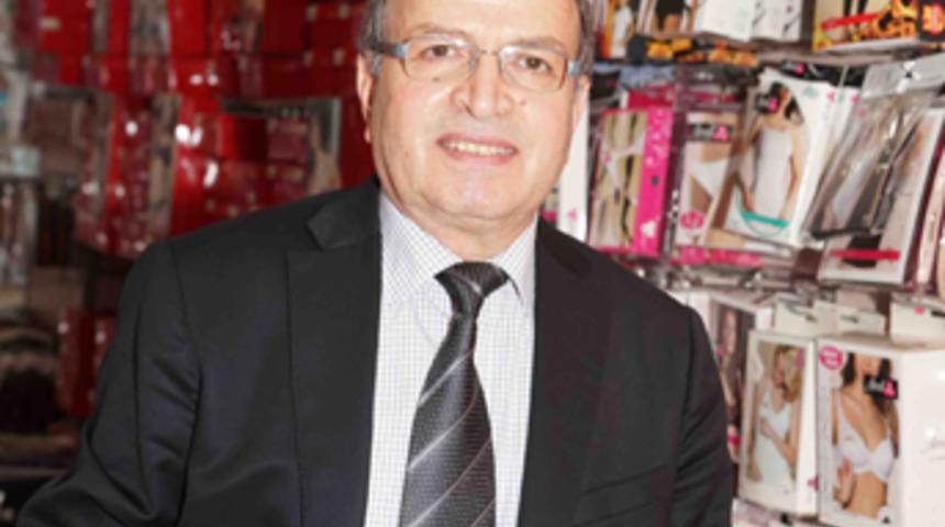 Kırmızı iç çamaşırı uğurunu kaybetti!