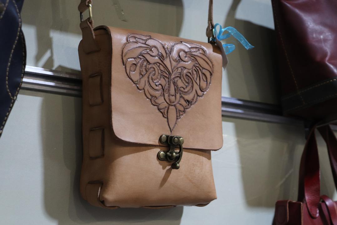 Marka takıntısına  deriyle  direniyor: "Puzzle gibi birleştiriyorum"  5