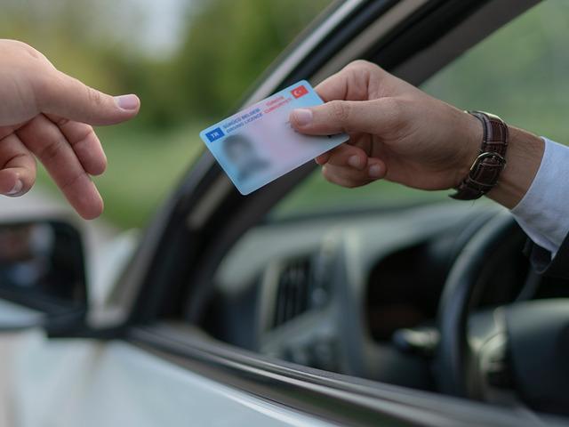 Bunu yaparsanız ehliyetiniz elden gidebilir! İşte rekor cezalar