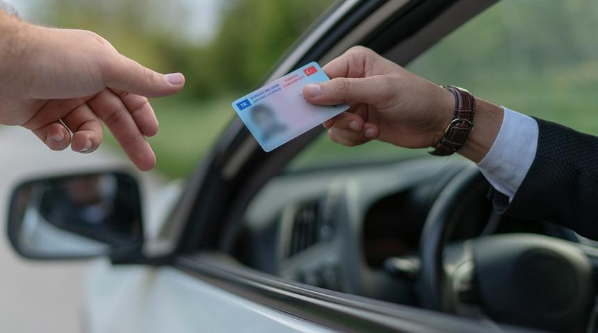 Bunu yaparsanız ehliyetiniz elden gidebilir! İşte rekor cezalar